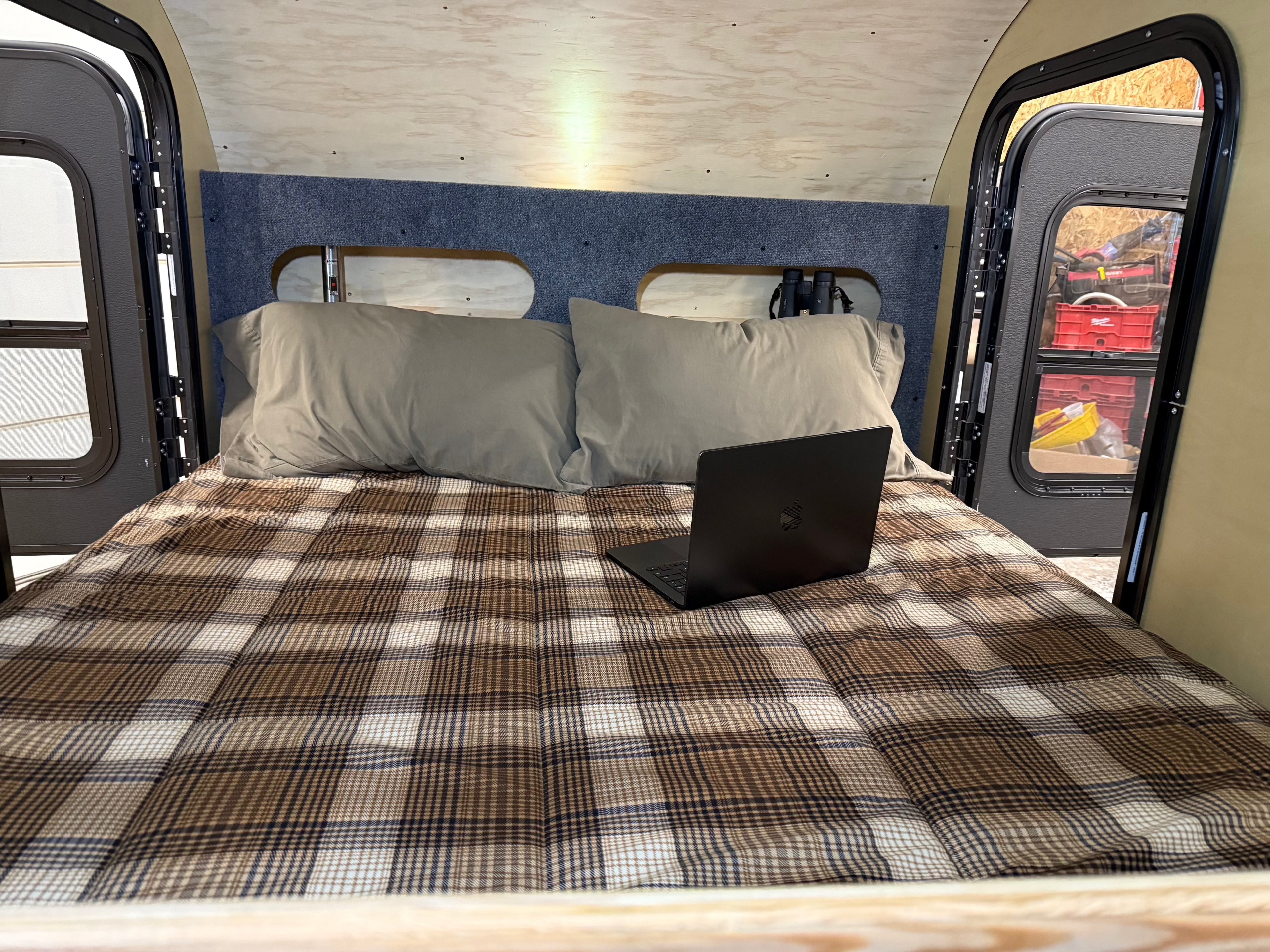 GLACIER TEAR DROP CAMPER TRAILER INTERIOR