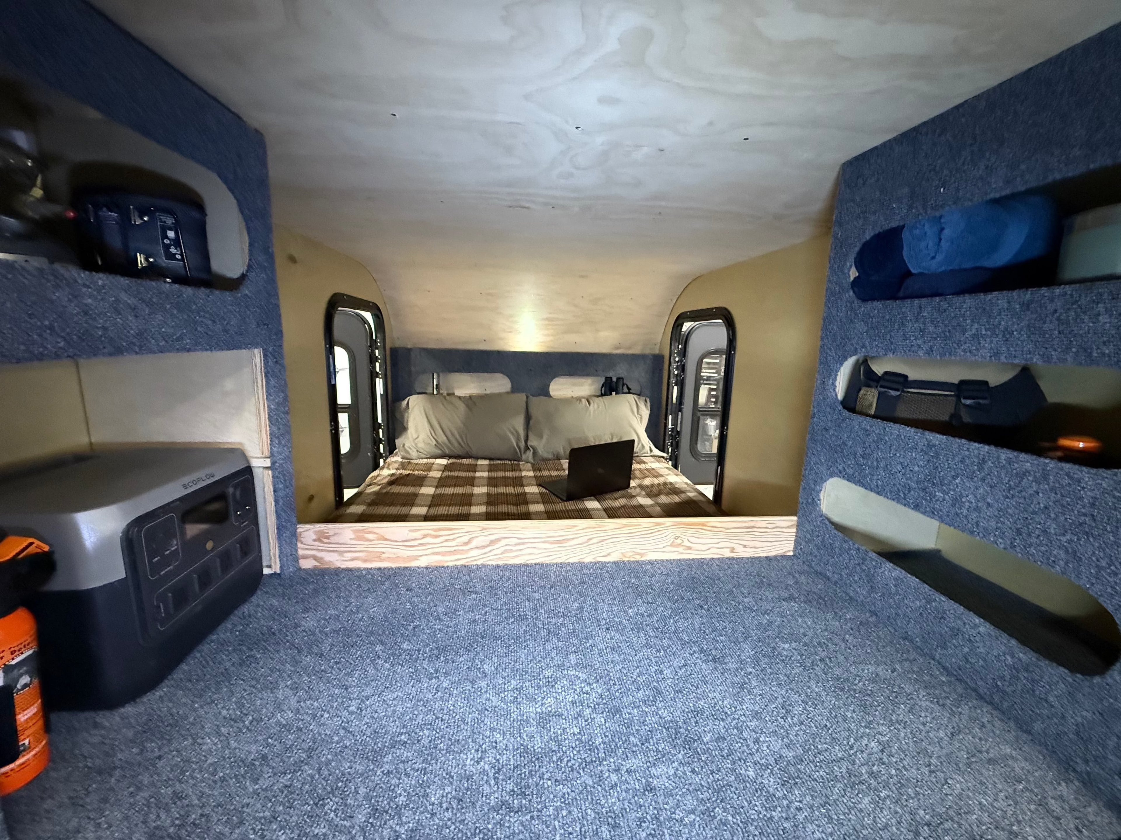 GLACIER TEAR DROP CAMPER TRAILER INTERIOR